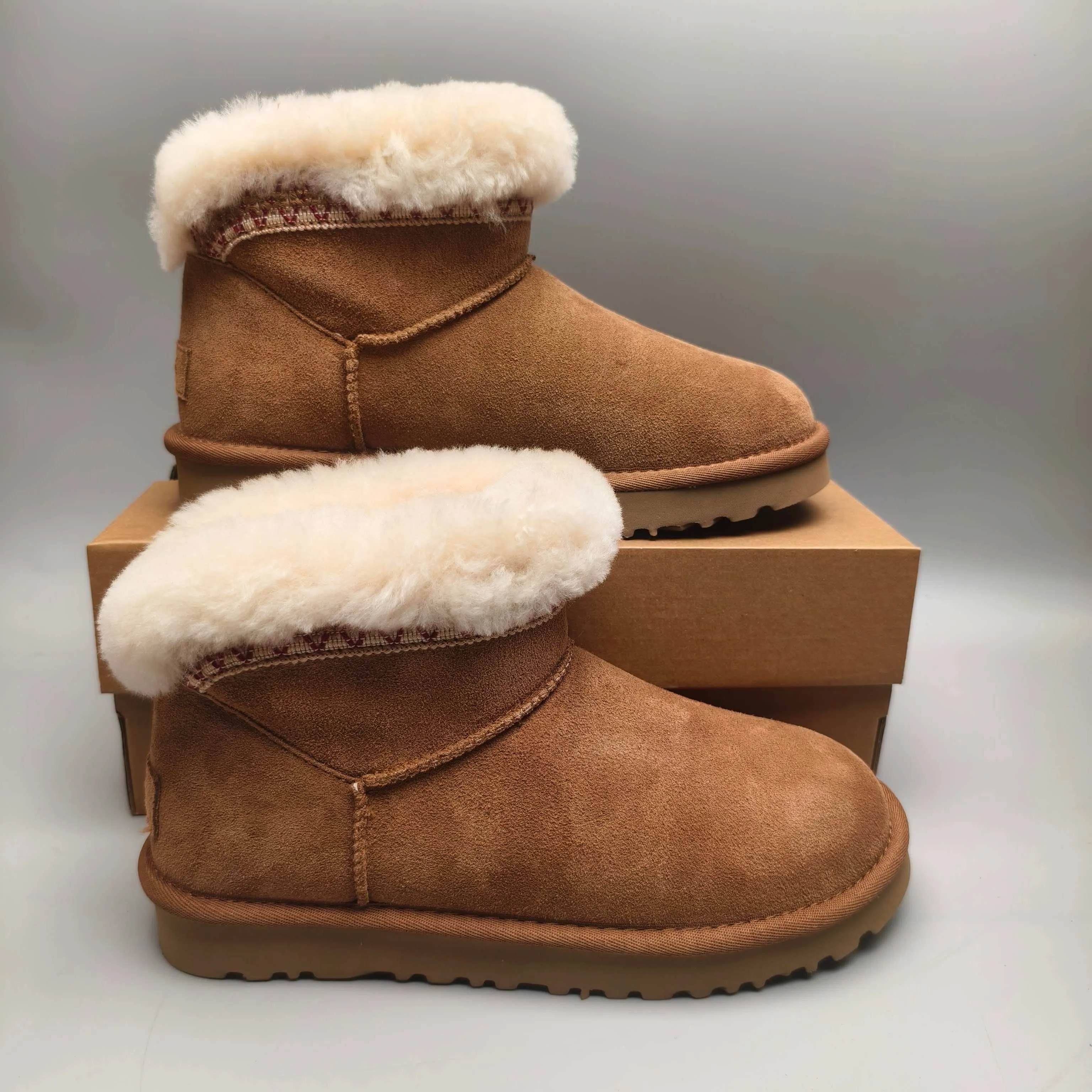 💰520 UGG sheepskin all-in-one snow boots 4496 Ethnic style low-top casual women's shoes Color: Maroon Sand Matching size: 35-40